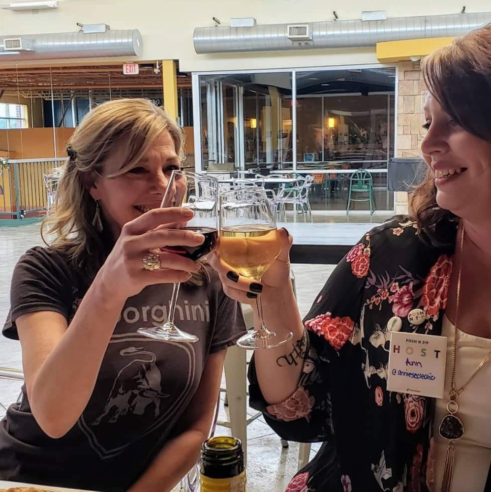 Cancelled 11/9/2019 Dayton Posh N Sip - Picture 4 of 8